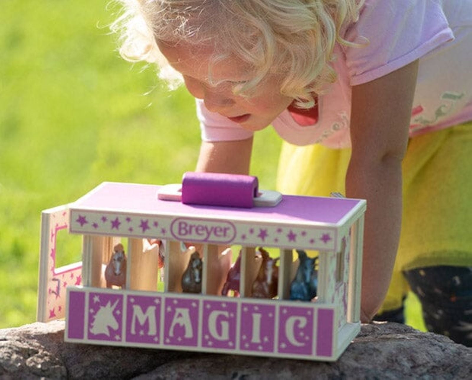 Breyer Unicorn Magic Wooden Carry Stable