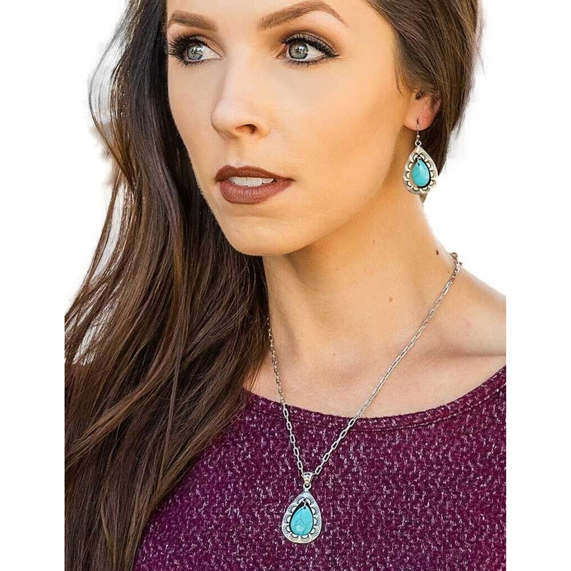 Montana Silversmiths Roadrunner Turquoise Scalloped Necklace