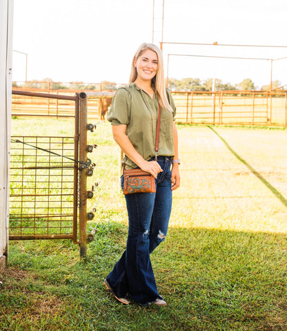 American West Trail Rider Crossbody/Hip Bag with Detachable Stap