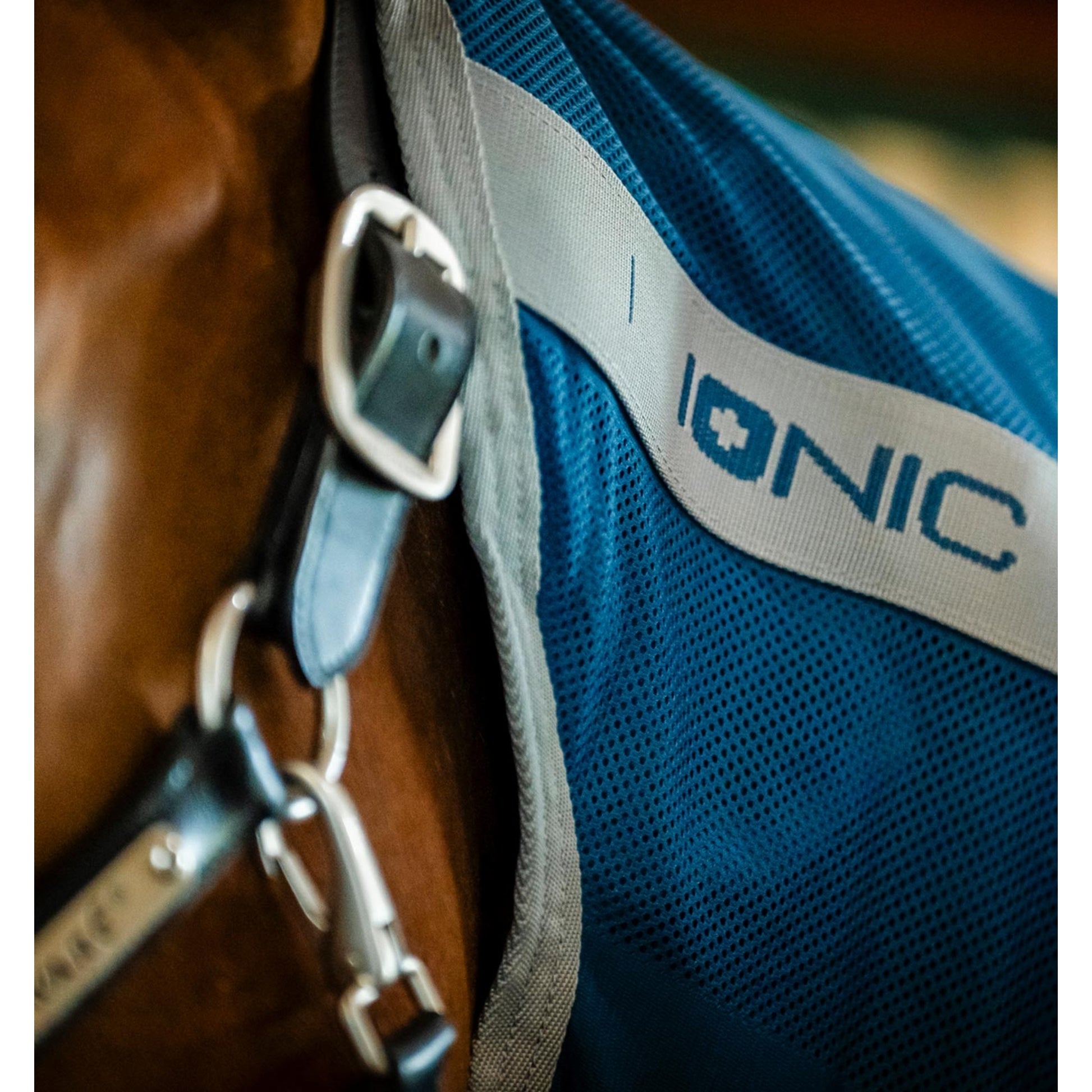 Horseware Ionic Therapy Quarter Horse Mesh Cooler Hood