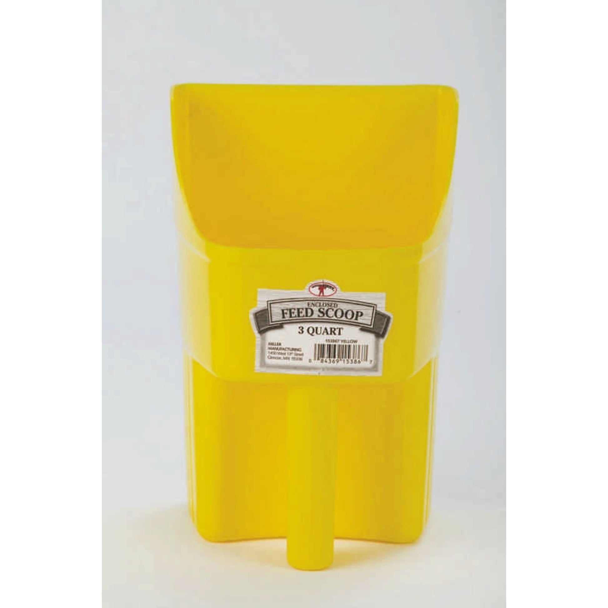Enclosed Feed Scooper For Feed Or Seed 3 Qt Red