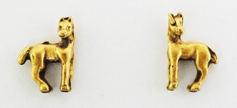 Finishing Touch Horse With Head Turned Earrings Gold