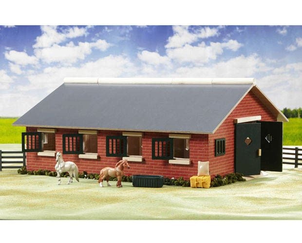 Breyer Stablemates Deluxe Stable Set