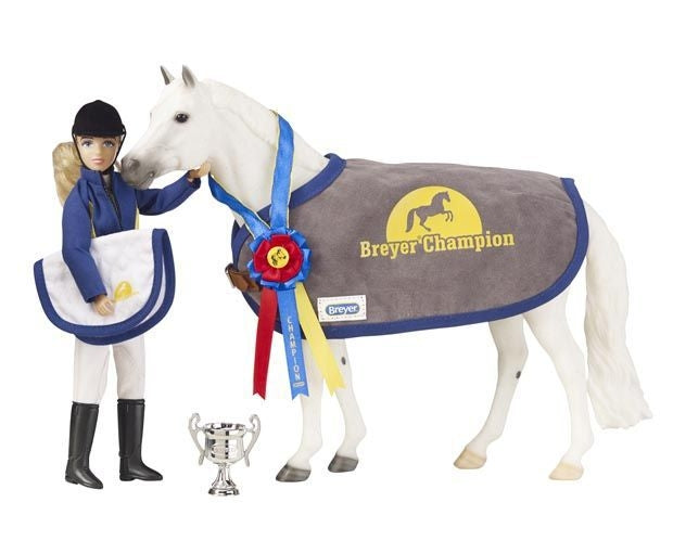 Breyer Trad Tack Winners Circle Acces Set English