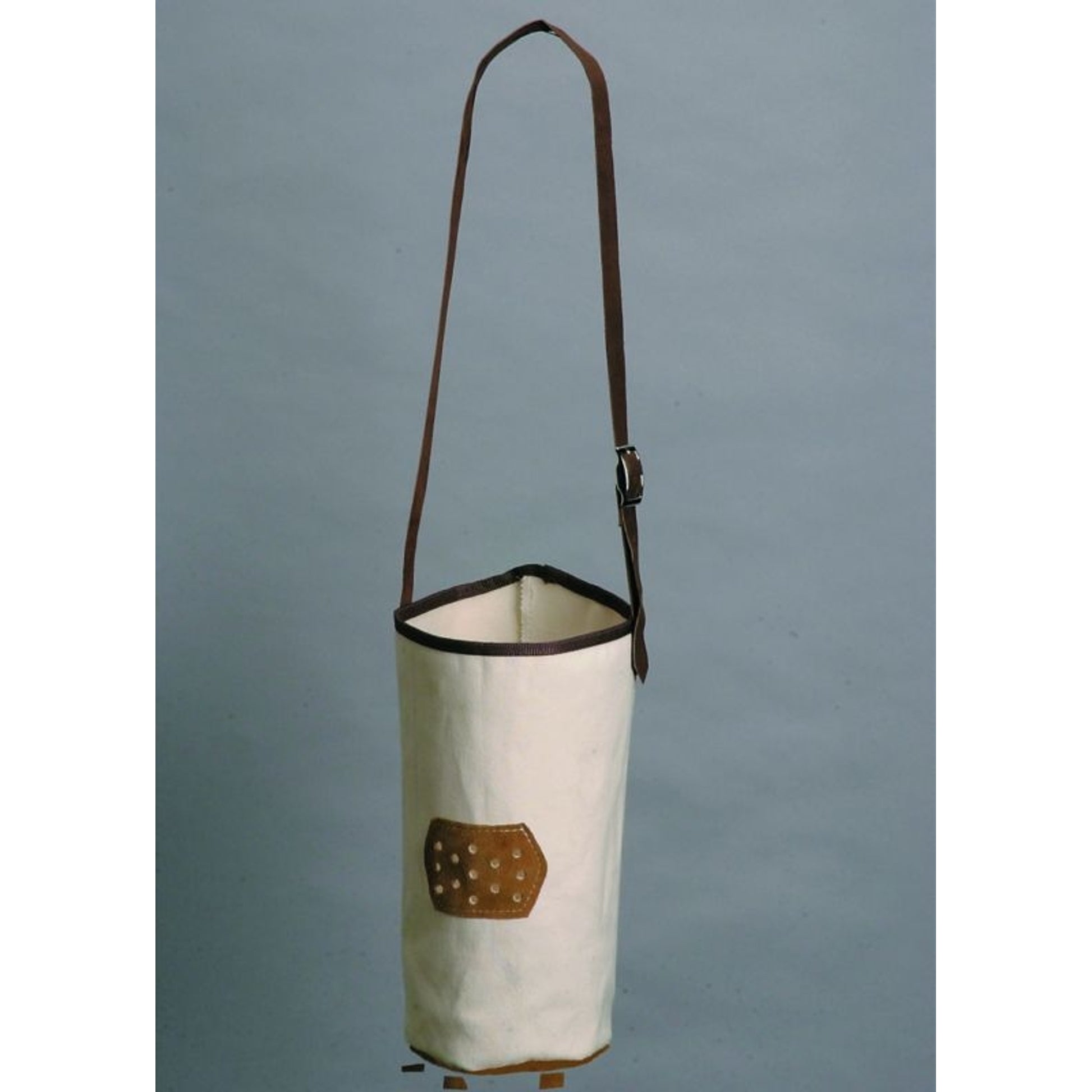 Colorado Leather Bottom Feed Bag