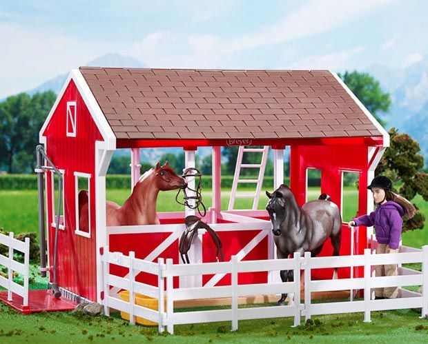 Breyer Classics Spring Creek Stable