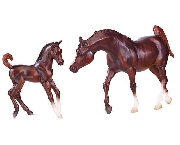 Breyer Classics Chestnut Arabian Horse/Foal