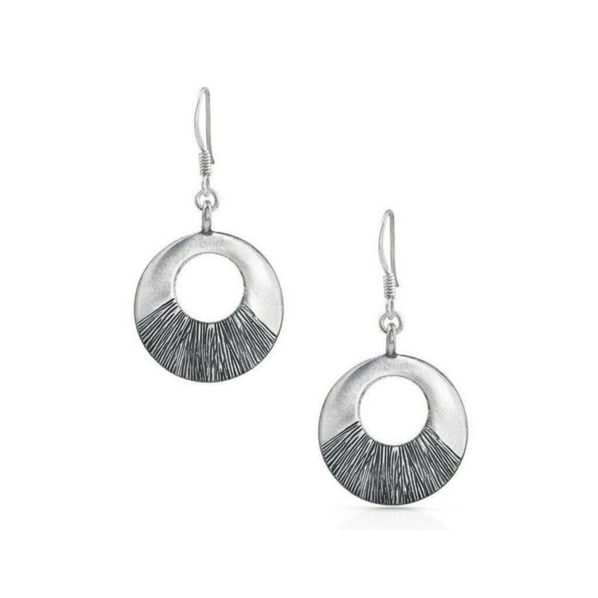 Montana Silversmiths Peaceful Trails Round Earring